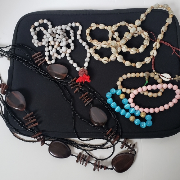 Fashion Seashell And Bead Jewelry Lot Of 7 - Picture 1 of 5